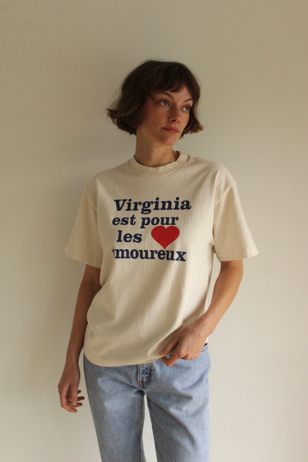 "Virginia Est Pour Les Amoureux" Short Sleeve Wide T-Shirt