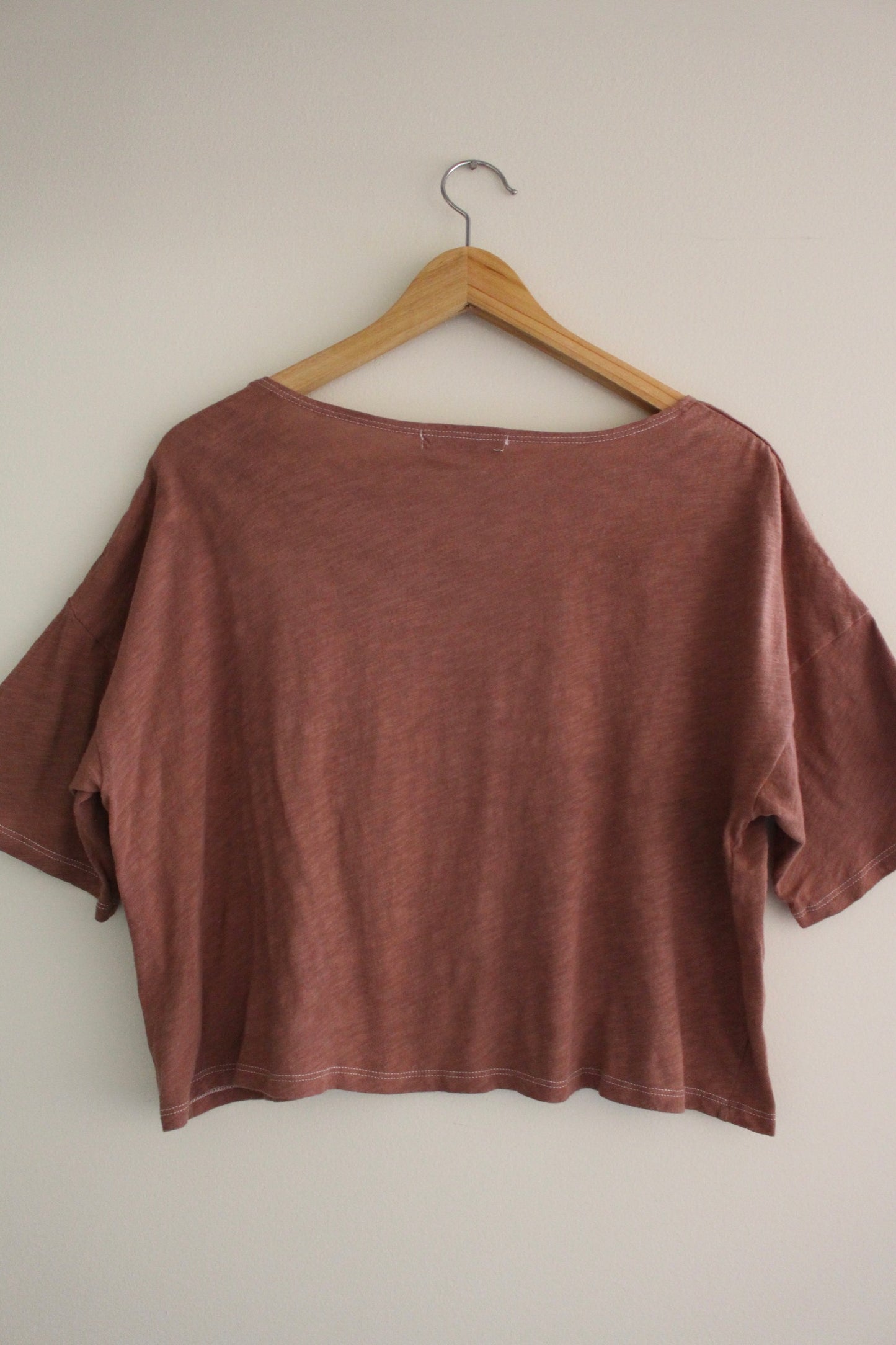 "Meet me in The Middle" Cropped Jersey Tee