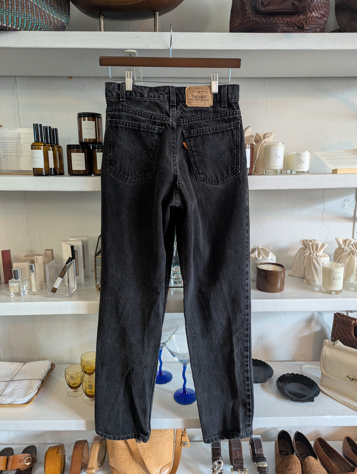 Vintage Black Wash Levi’s 550 Jeans