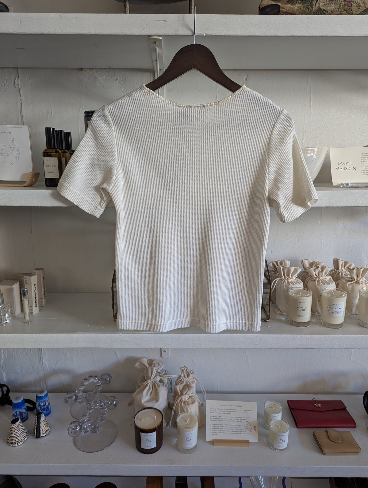 Vintage Creamy Rosette Waffle Knit Short Sleeve Shirt