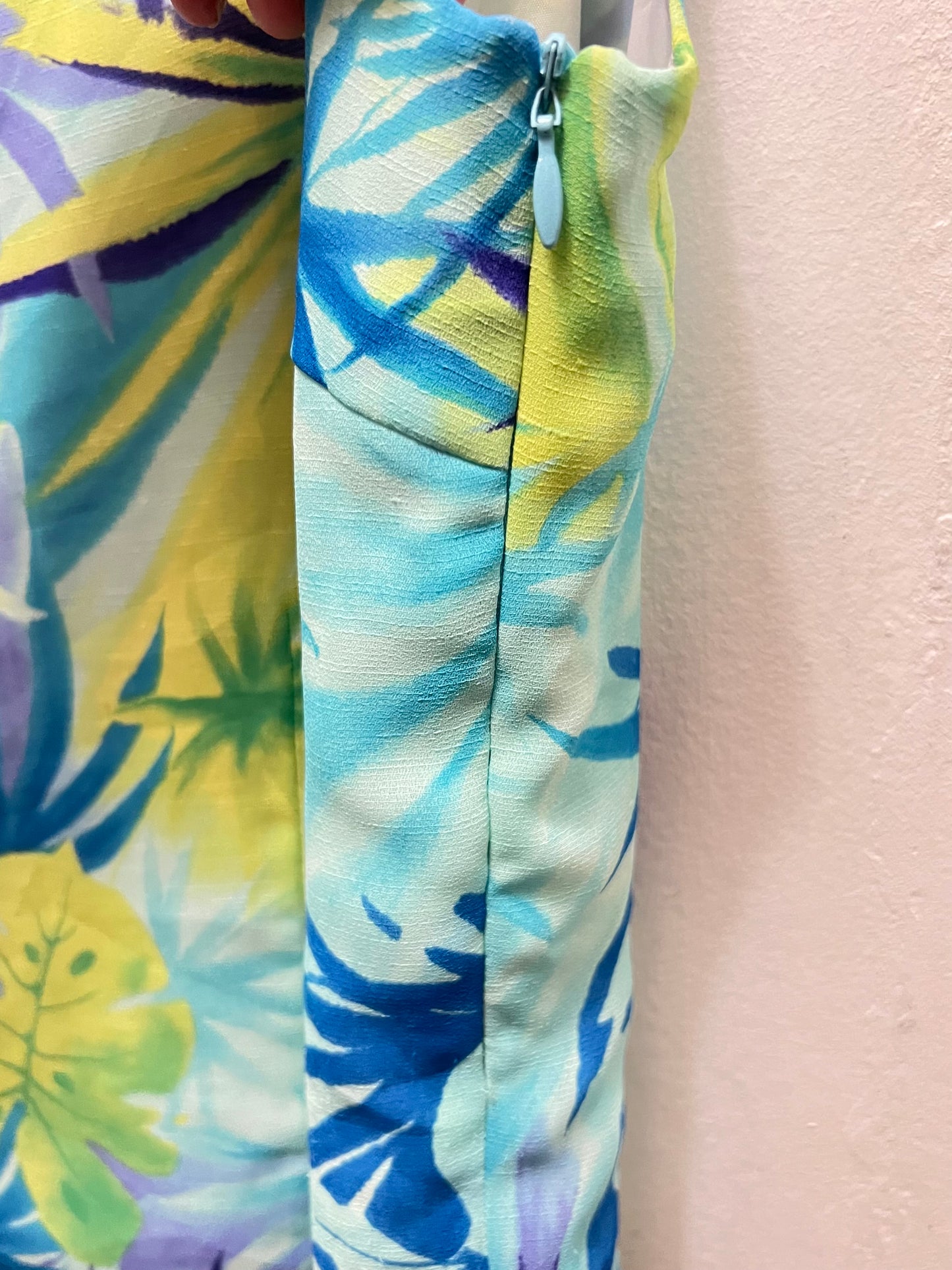 Vintage Plant Oasis Tank