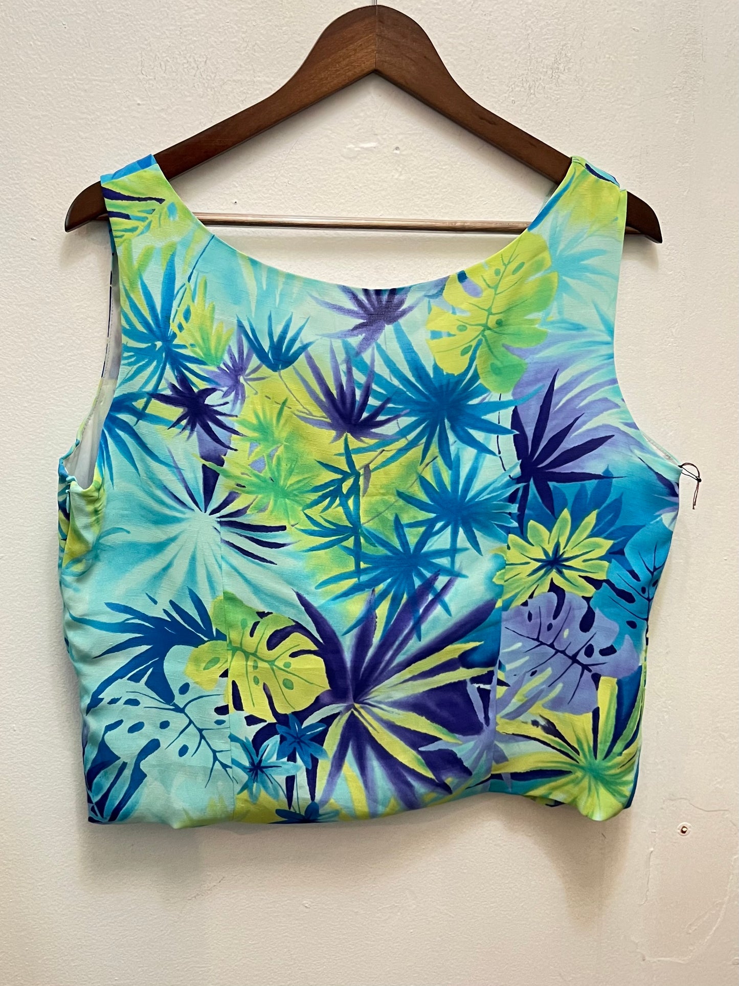 Vintage Plant Oasis Tank