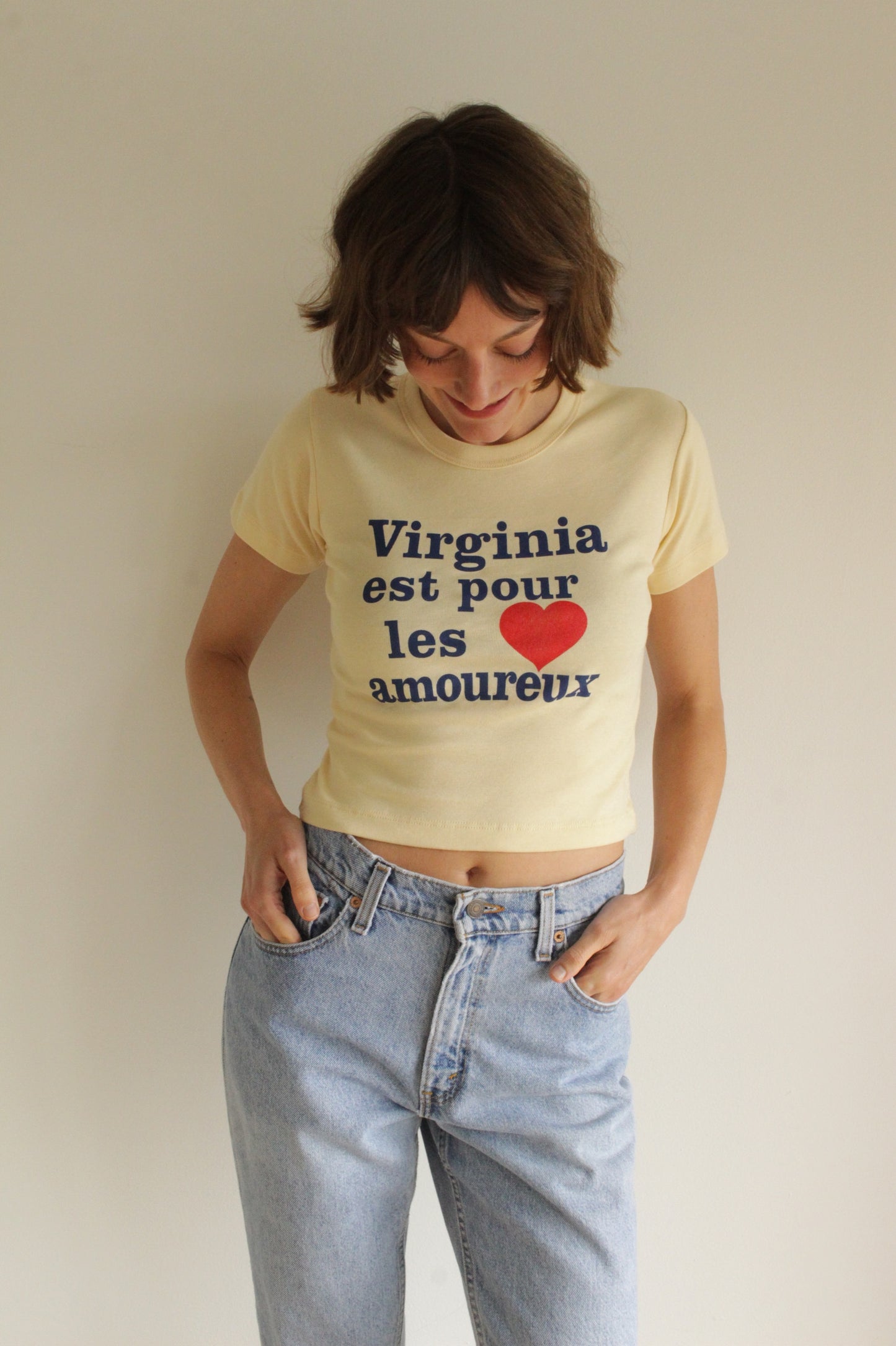 "Virginia Est Pour Les Armoureux" Baby Rib Crop T-Shirt
