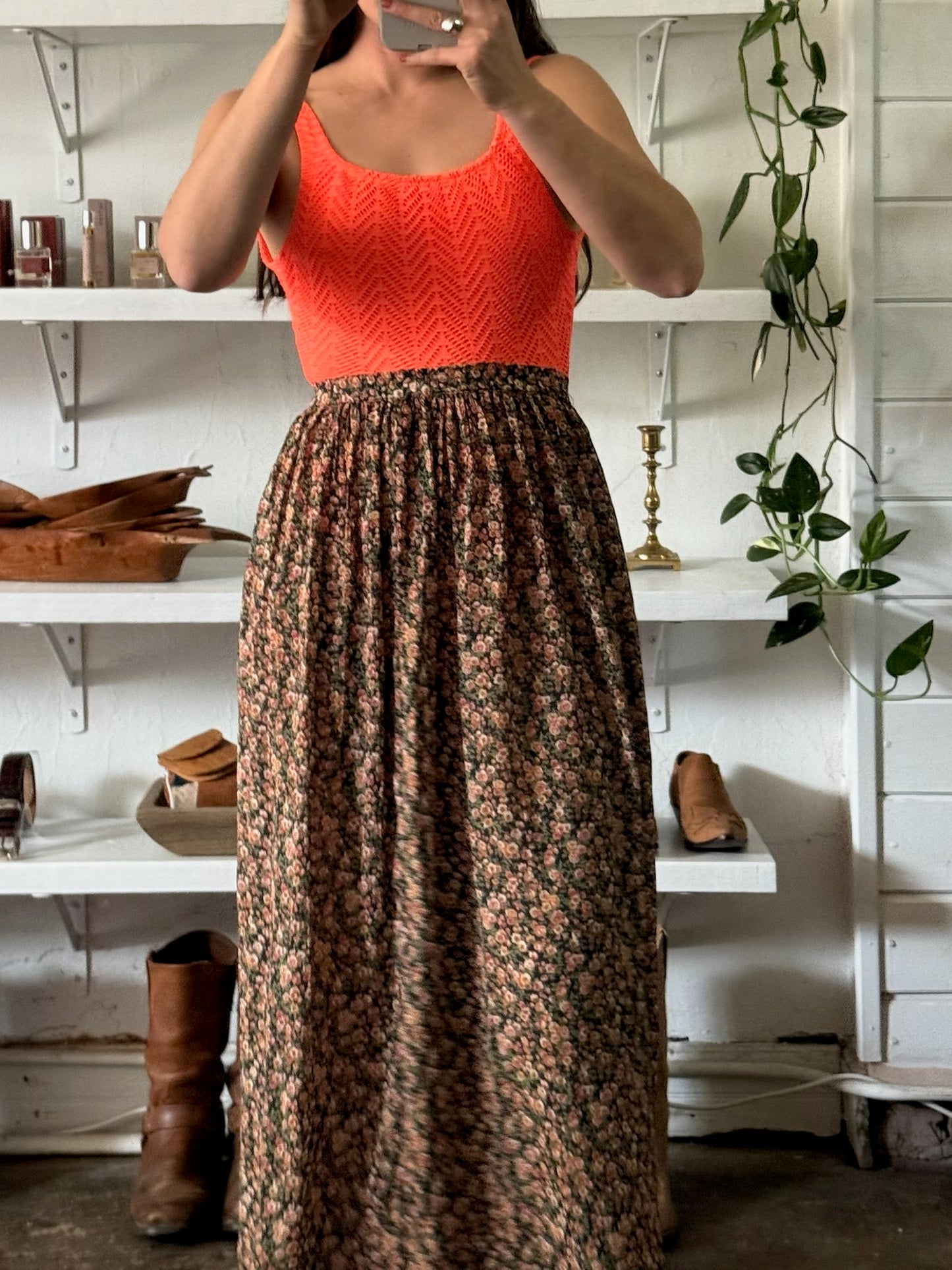 Vintage Floral Sweeping Maxi-Skirt