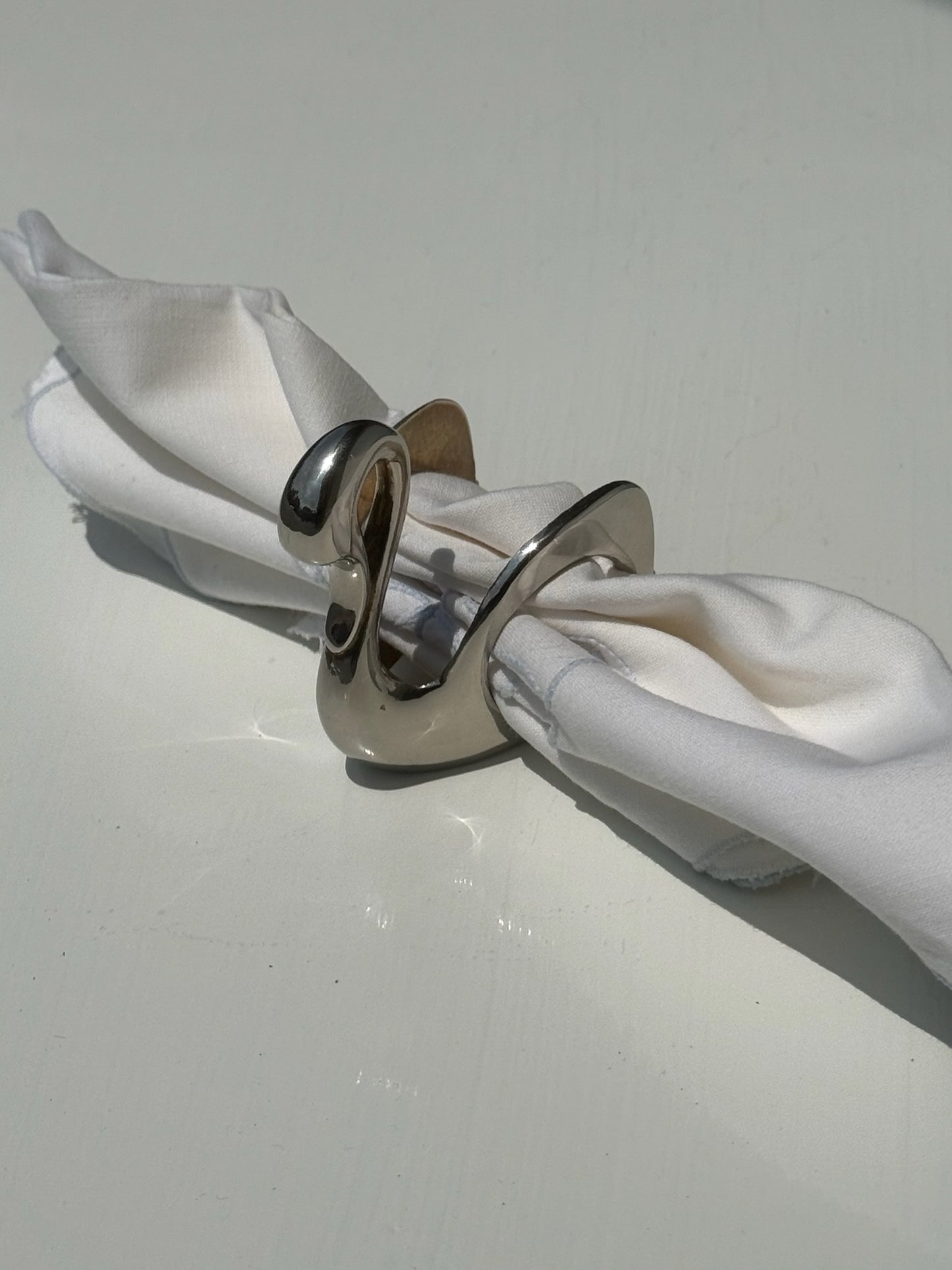 Vintage Set of Swan Silver-Tone Napkin Rings
