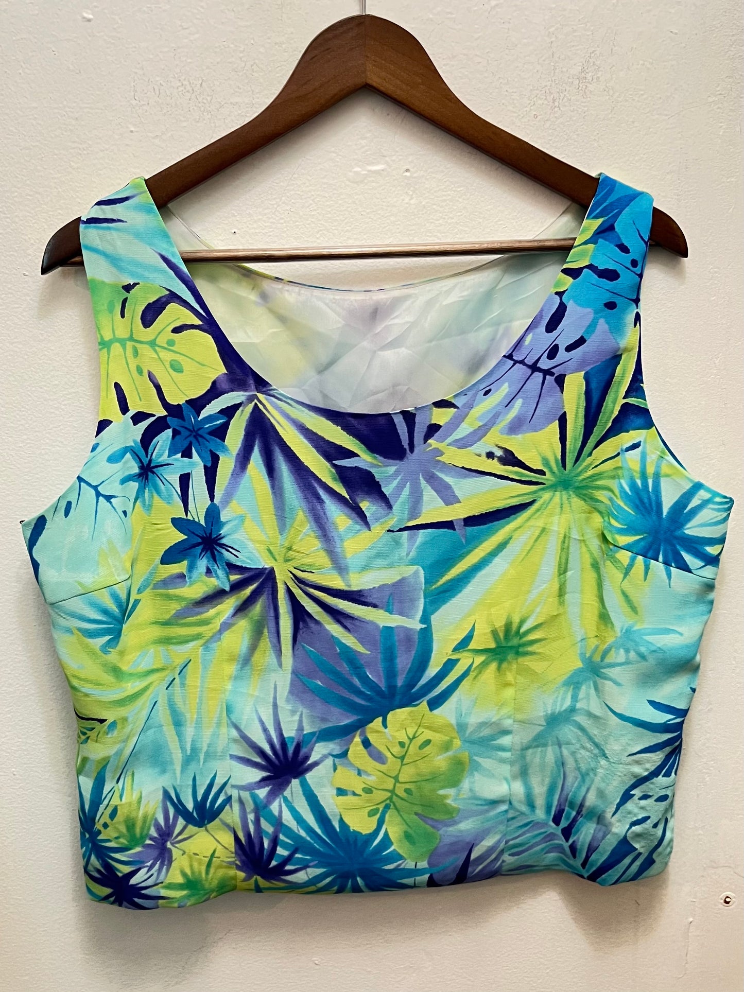 Vintage Plant Oasis Tank