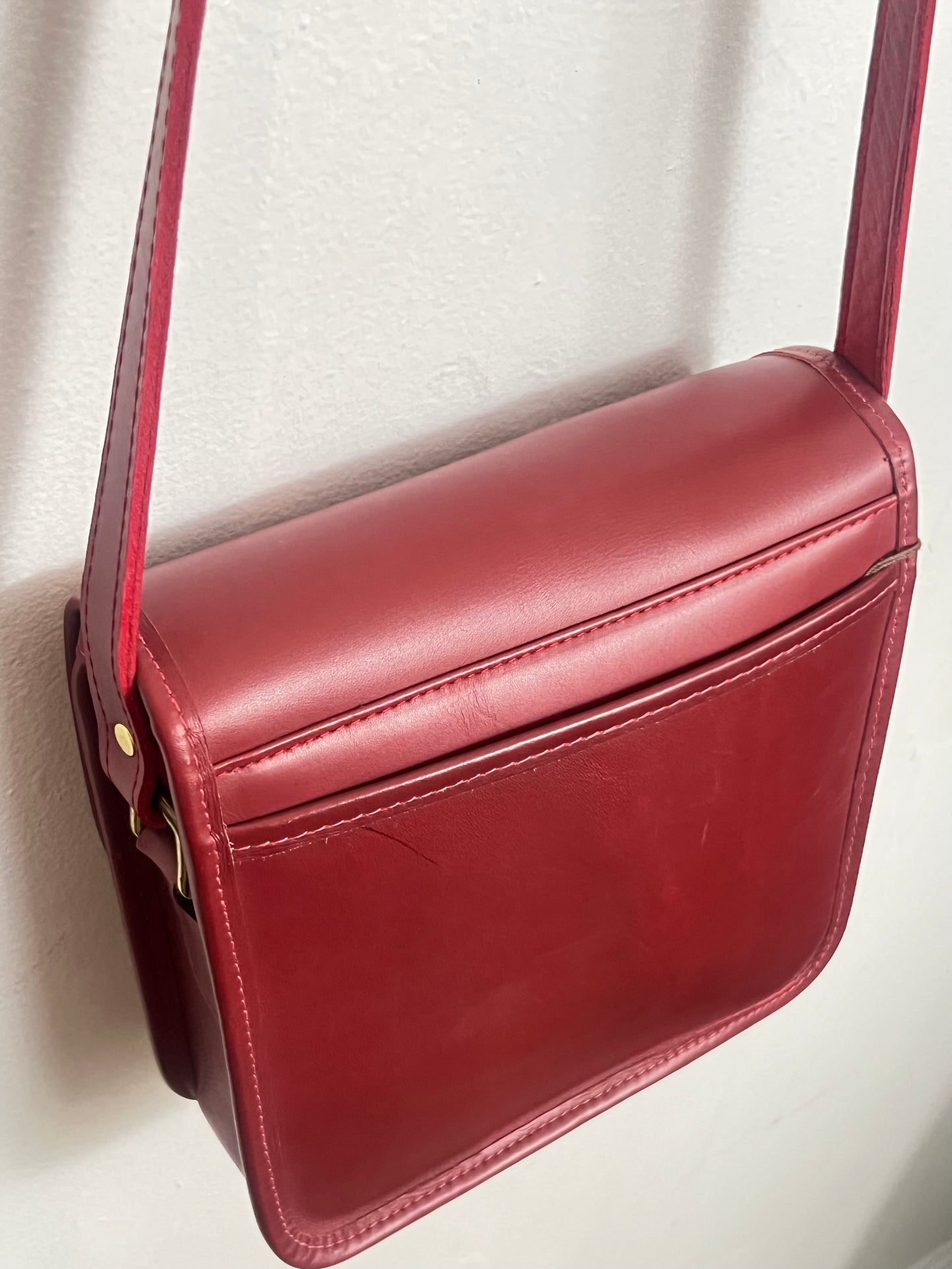 Vintage Crimson Leather Adjustable Shoulder Bag