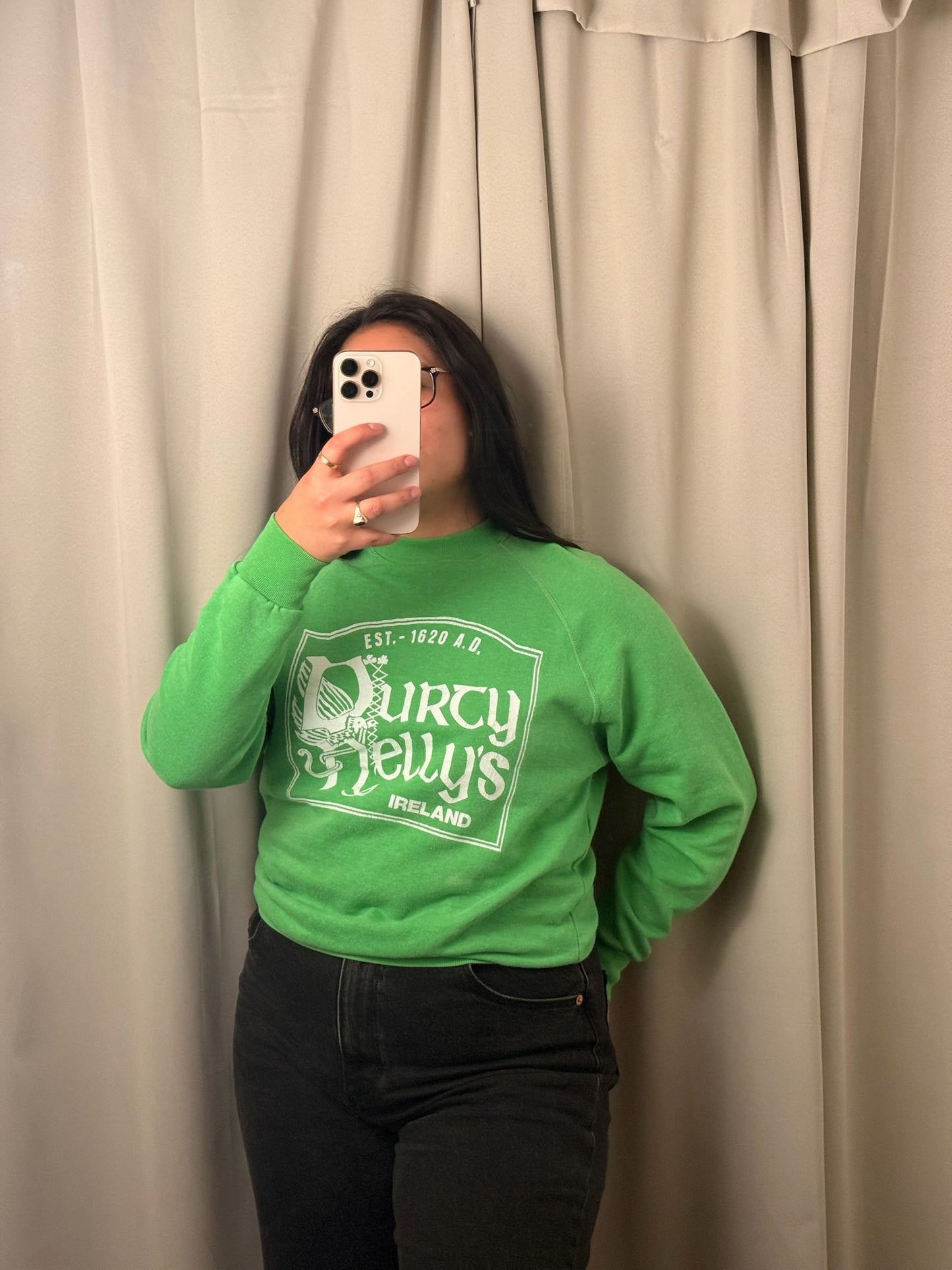 Vintage Ireland Graphic Crewneck Sweatshirt