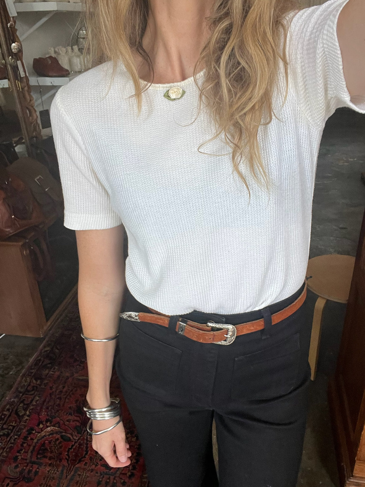 Vintage Creamy Rosette Waffle Knit Short Sleeve Shirt