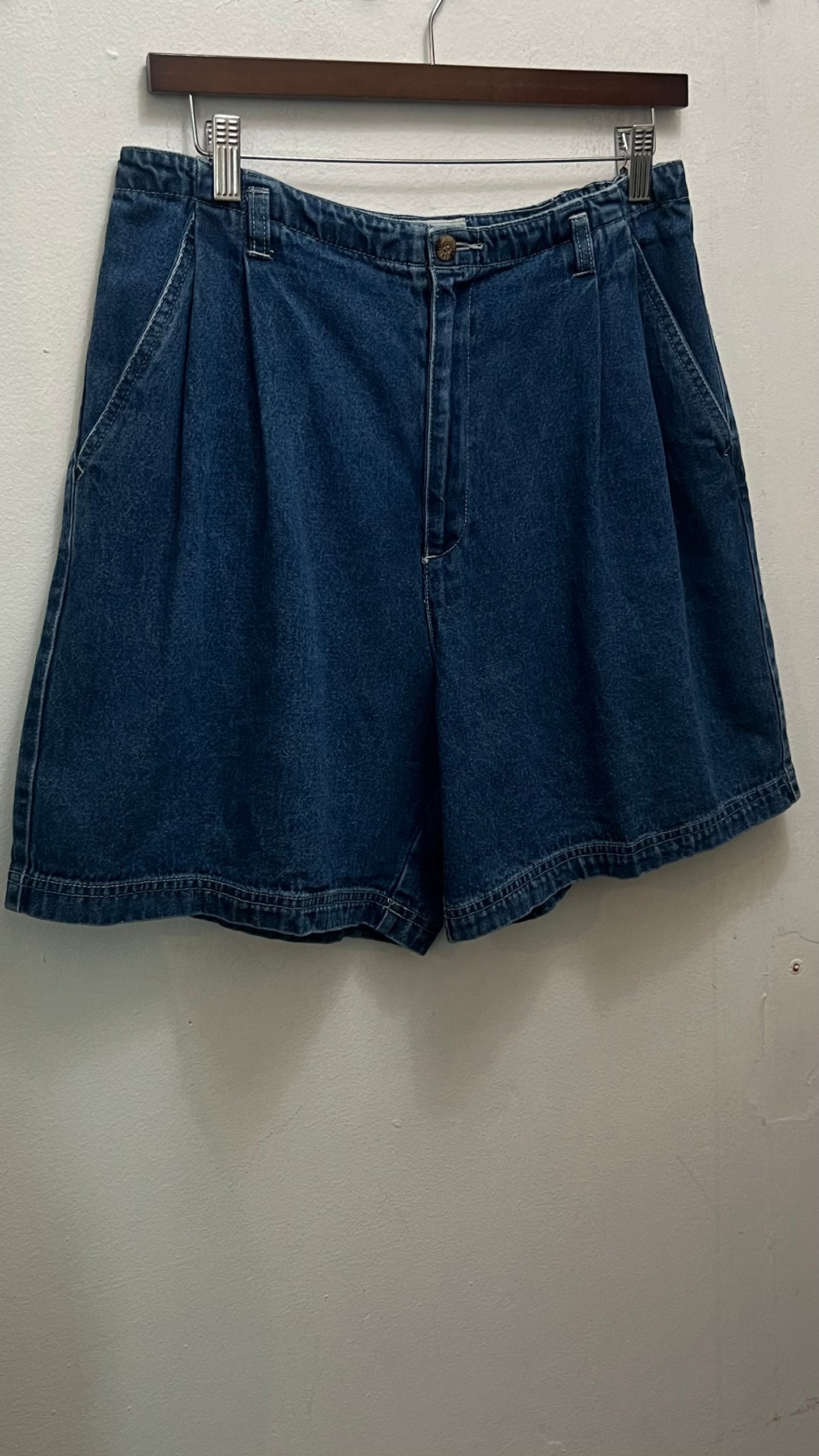 Vintage Pleated Denim Short