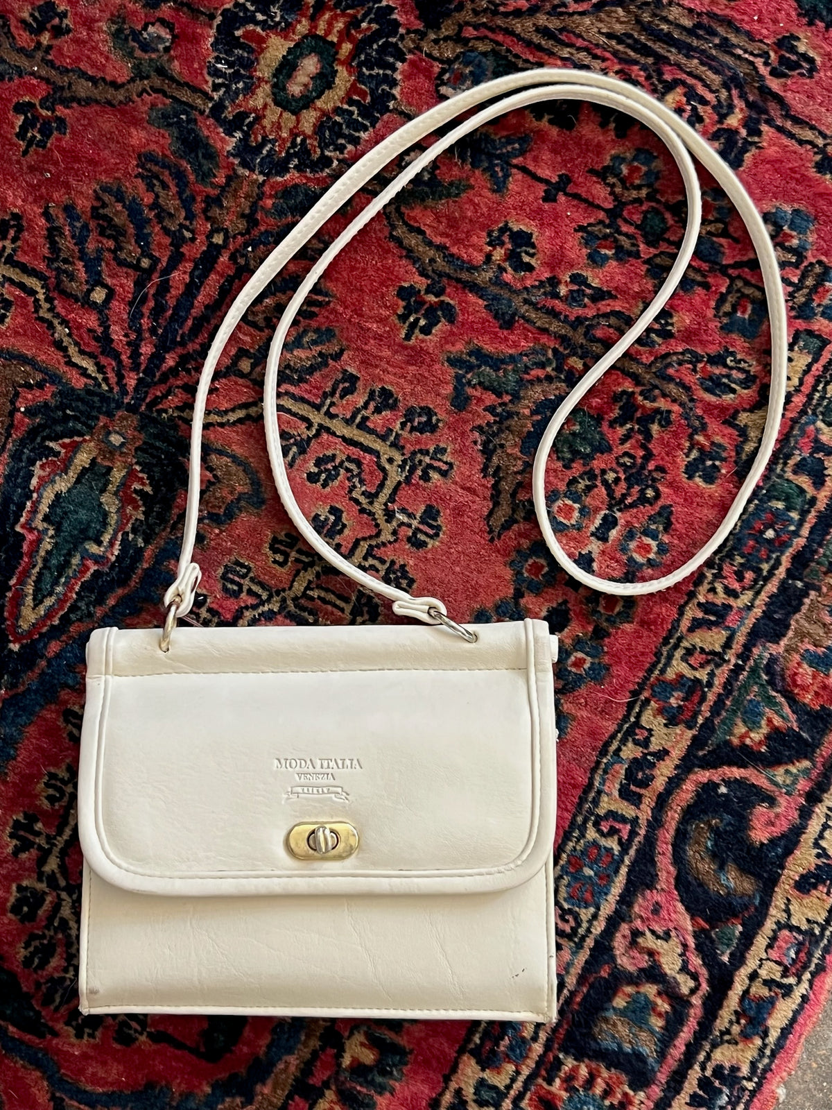 Darling Vintage Creamy Crossbody Bag
