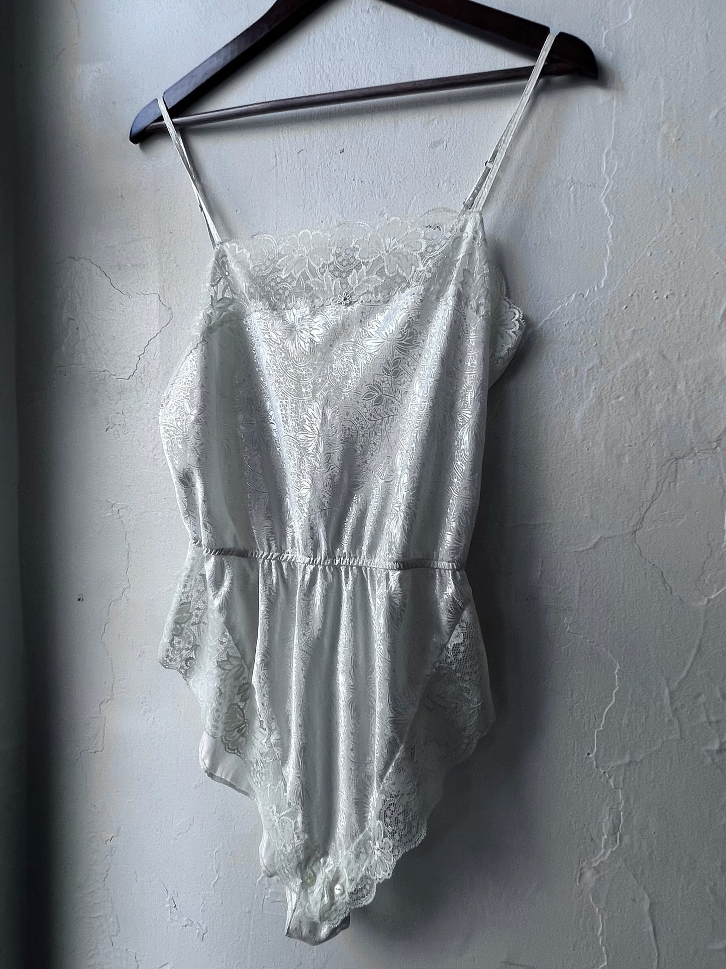 Vintage Ivory Teddy