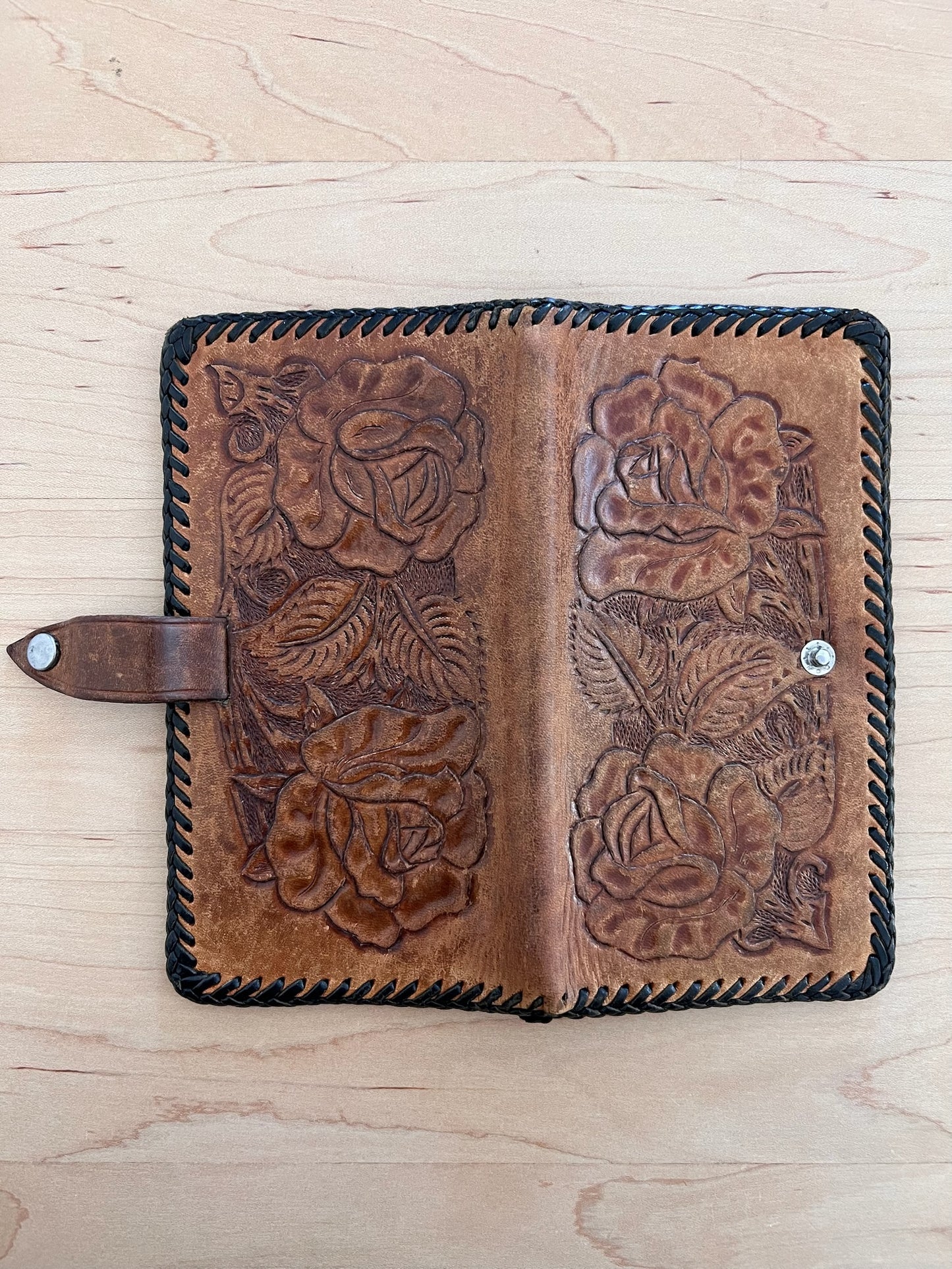 Vintage Leather Floral Embossed Billfold