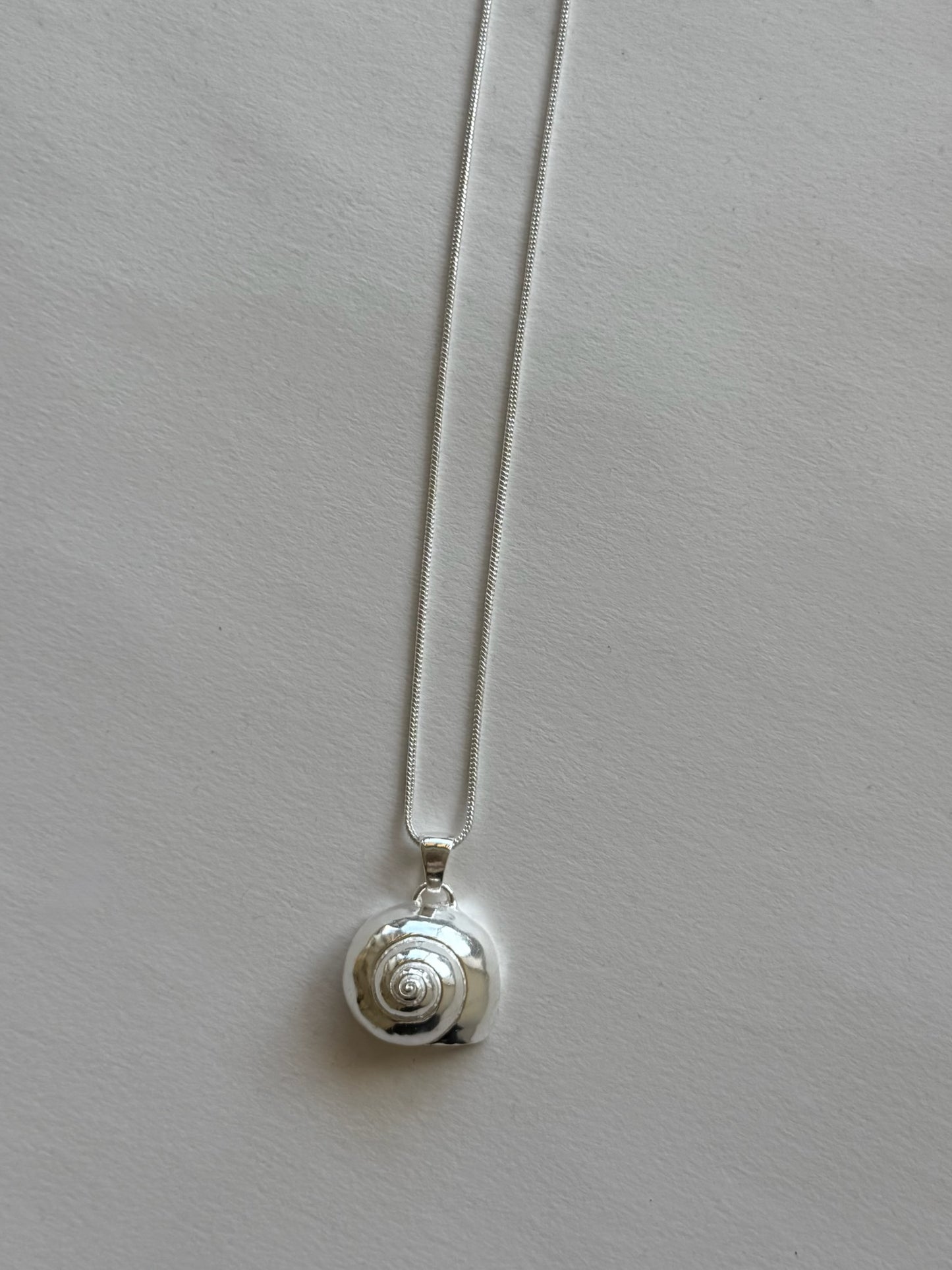 Vintage Sterling Silver Shell Necklace