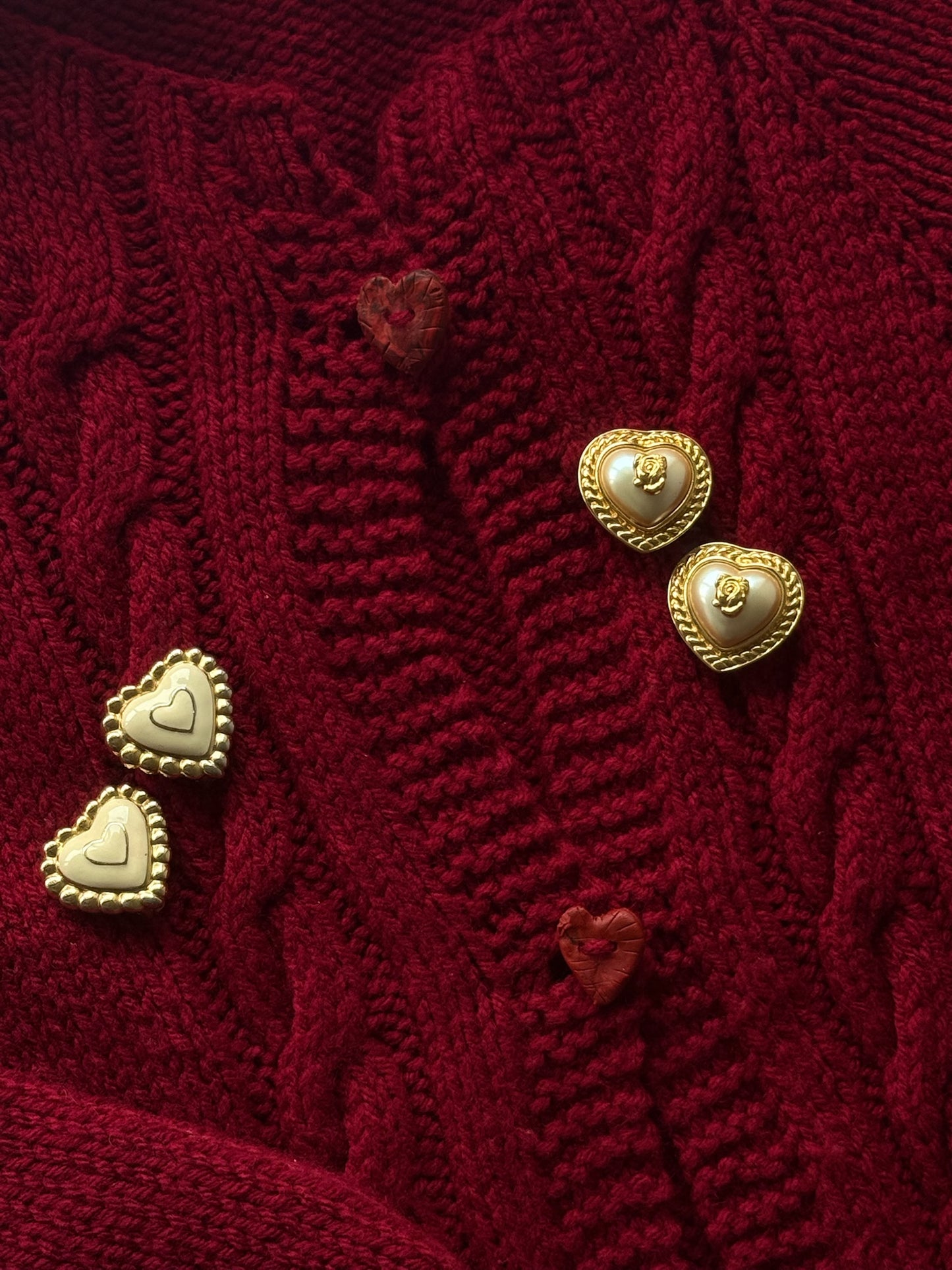 Vintage Cream & Gold Heart Shape Earrings