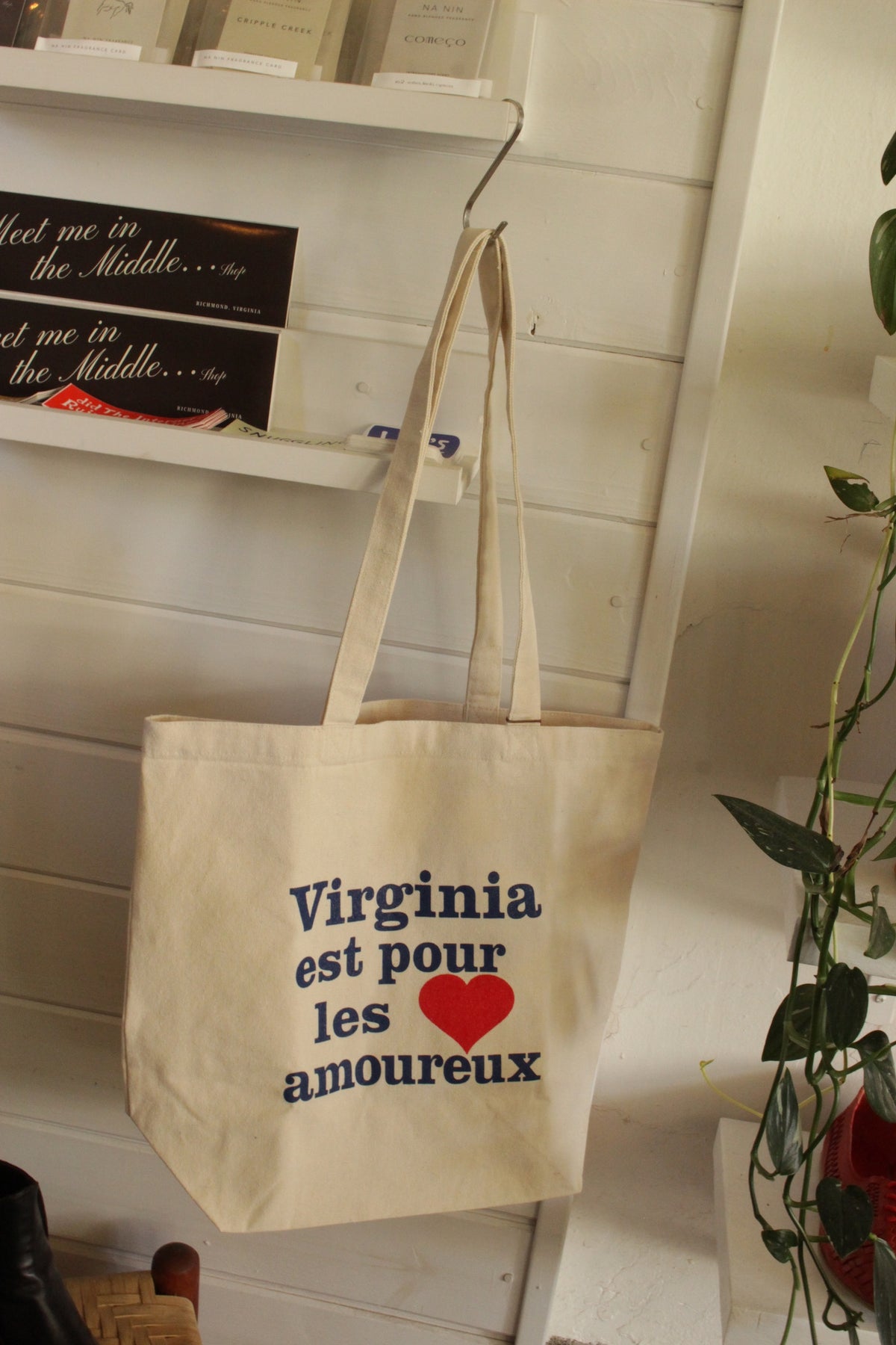 "Virginia Est Pour Les Amoureux" Canvas Tote Bag
