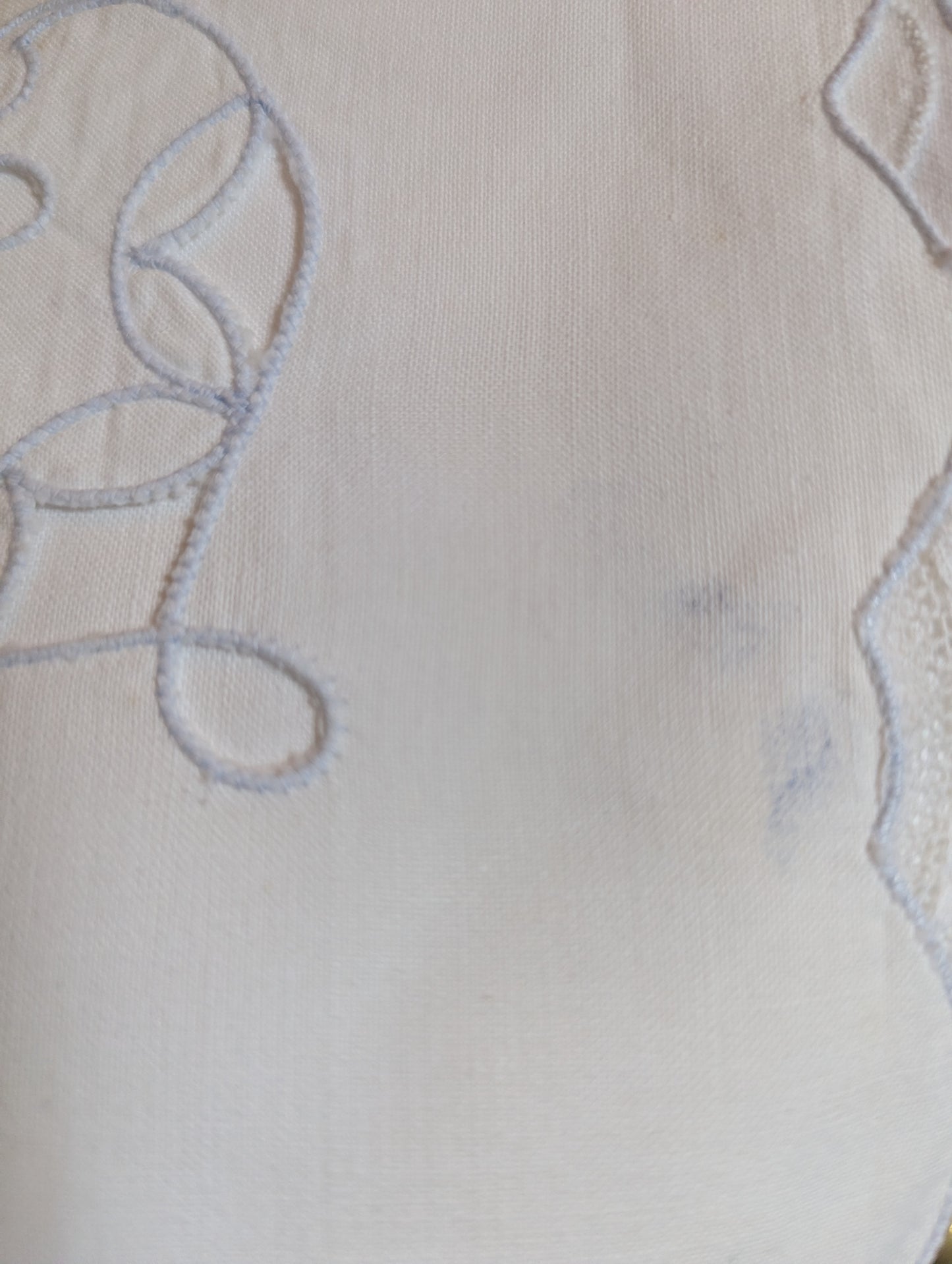 Vintage Eyelet Scalloped Napkins, Set of 8