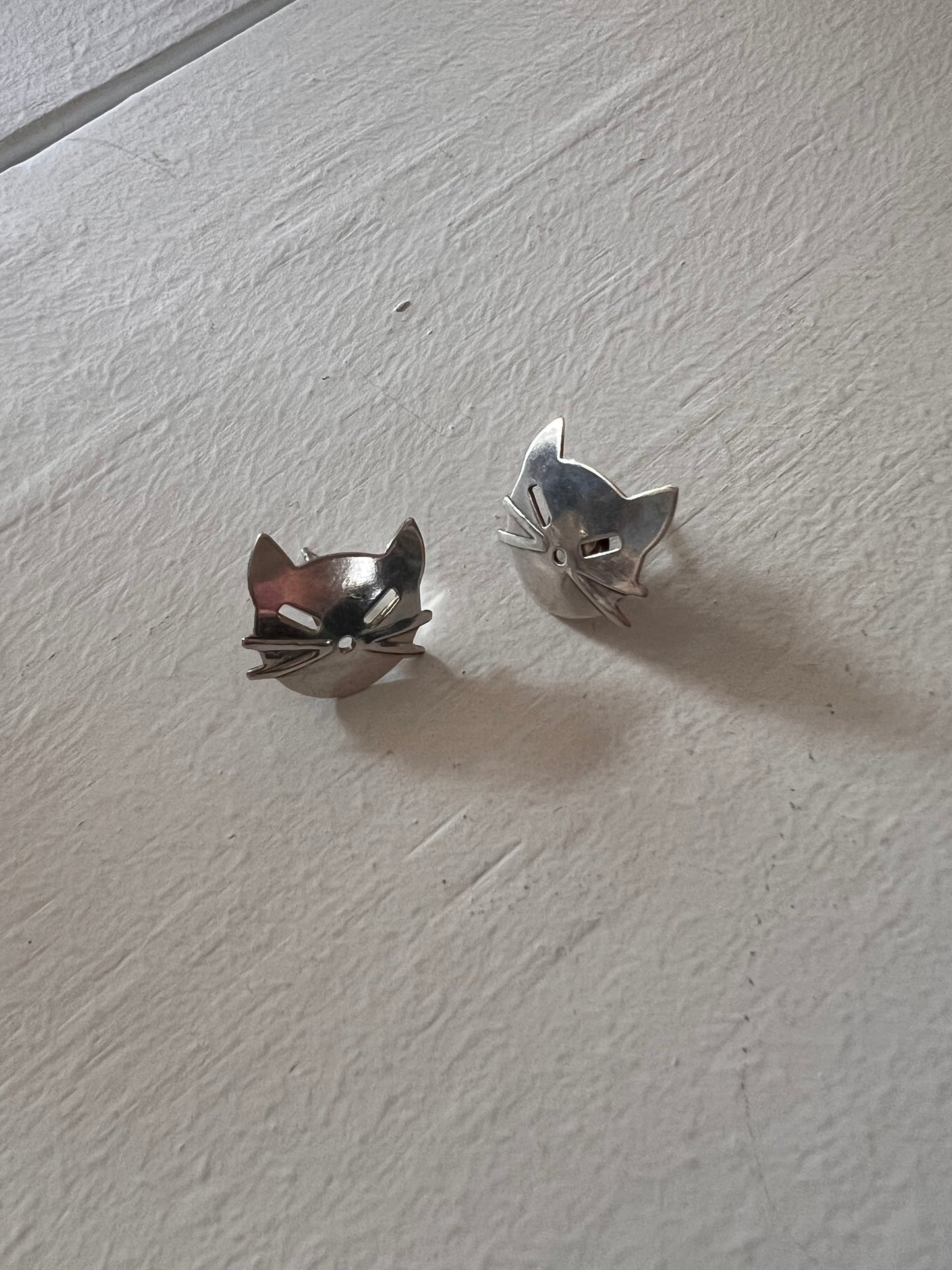 Vintage Sterling Silver Engraved Cat Face Studs